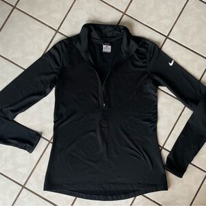 Nike Pro Women's Black 1/2 zip, cold gear pullover size large!